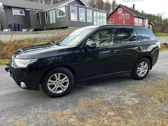 Mitsubishi Outlander 2013 photo 4