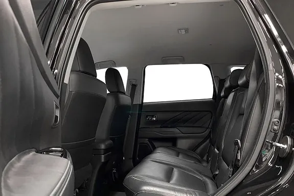 Mitsubishi Outlander 2017 photo 3