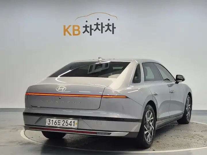 Hyundai Grandeur 2023 photo 3