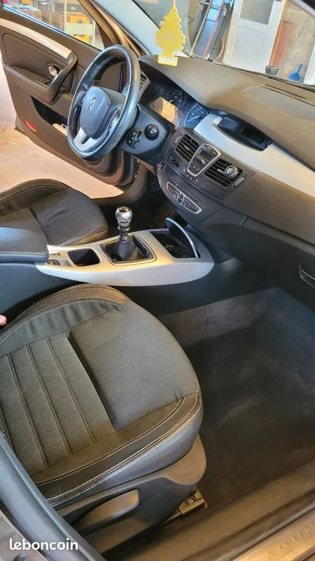 Renault Laguna 2007 photo 3