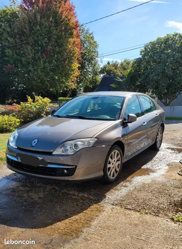 Renault Laguna 2007 photo 2