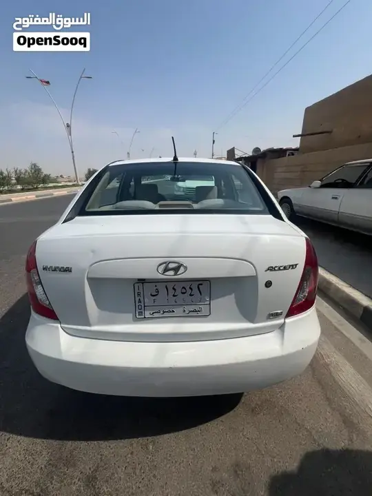 Hyundai Accent 2011 photo 4
