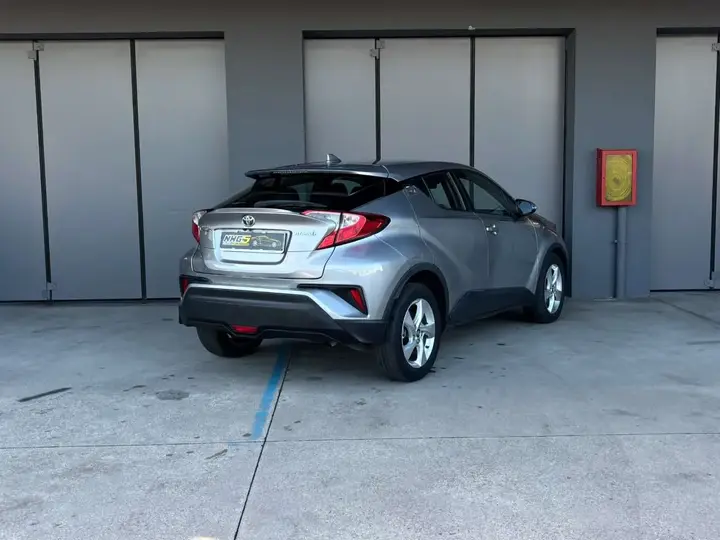 Toyota C-Hr 2018 photo 5