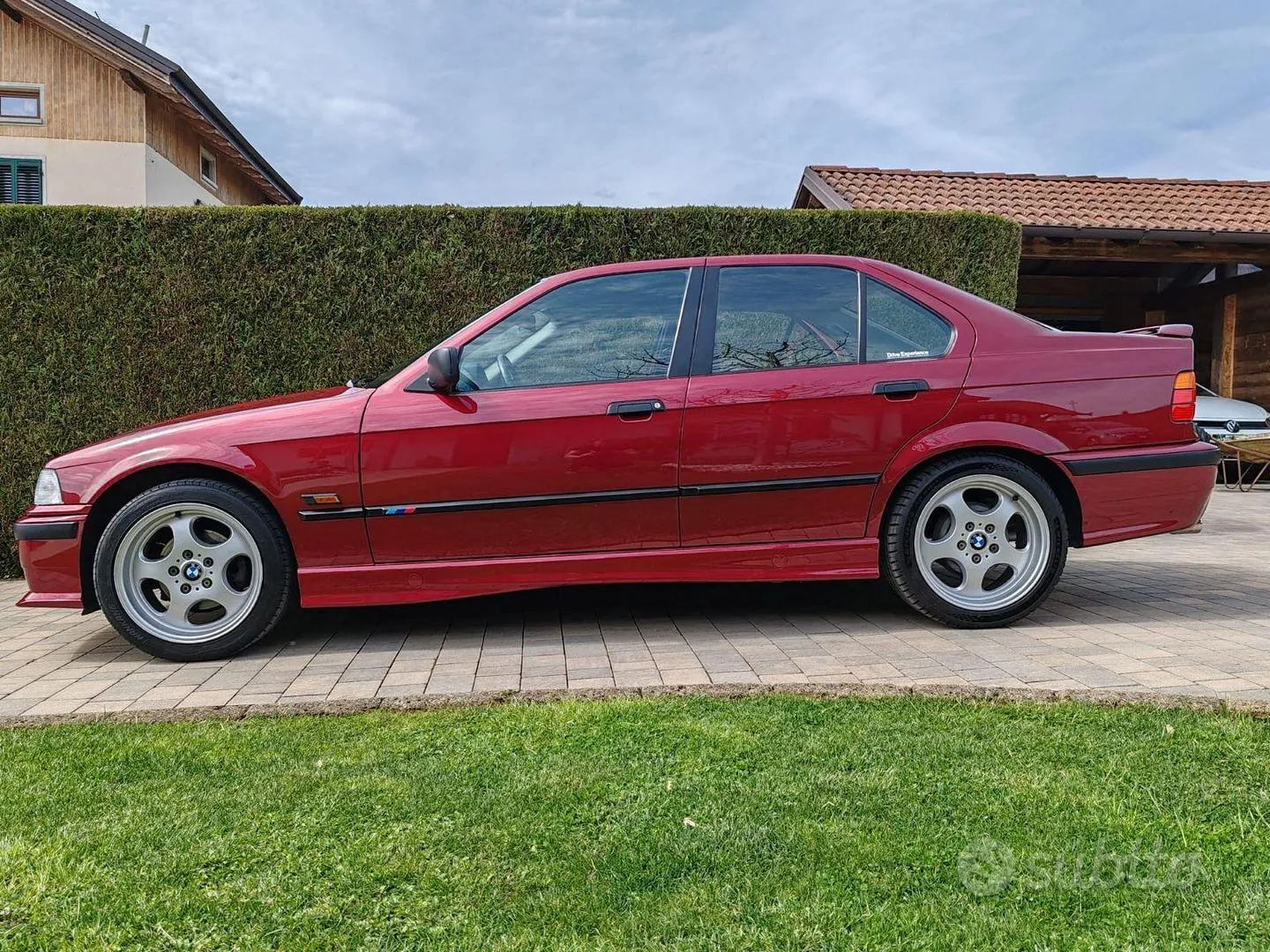 BMW E36 1993 photo 2