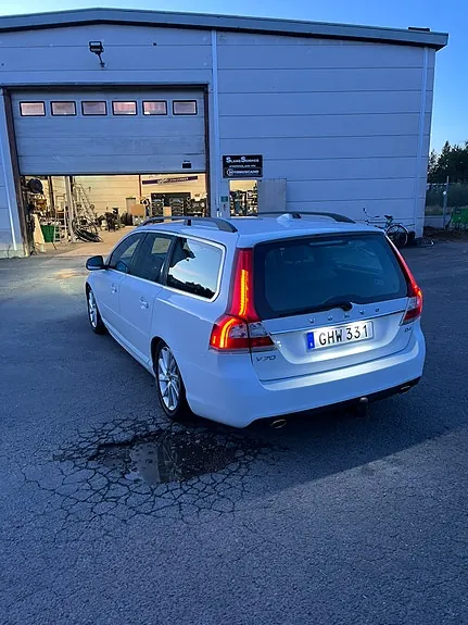 Volvo V70 2014 photo 3