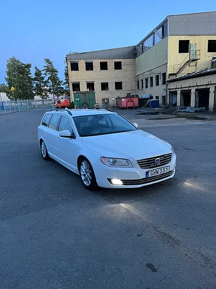Volvo V70 2014 photo 2