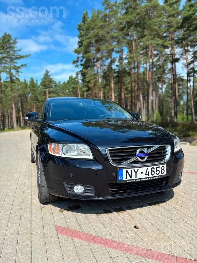 Volvo V50