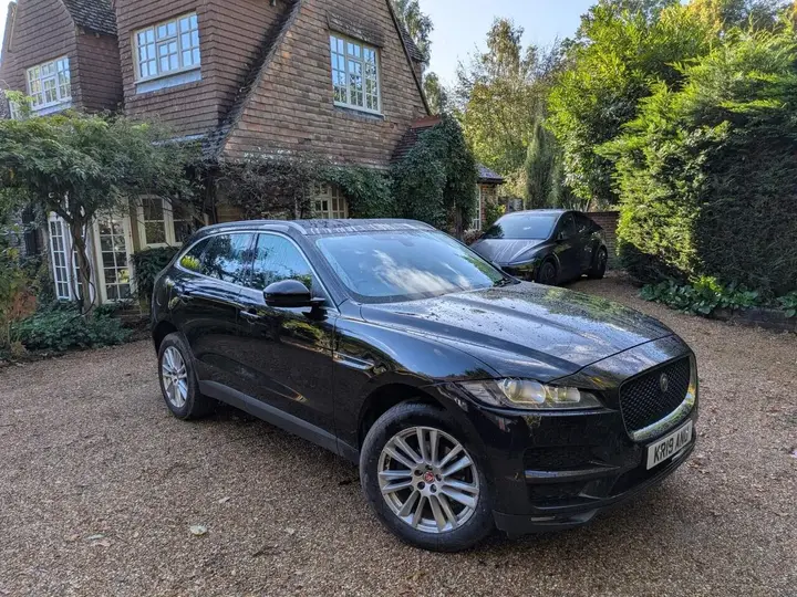 Jaguar F-Pace