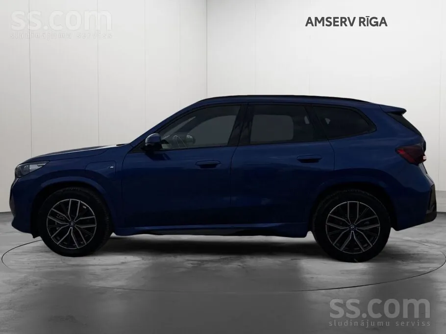 BMW X1 2023 photo 3