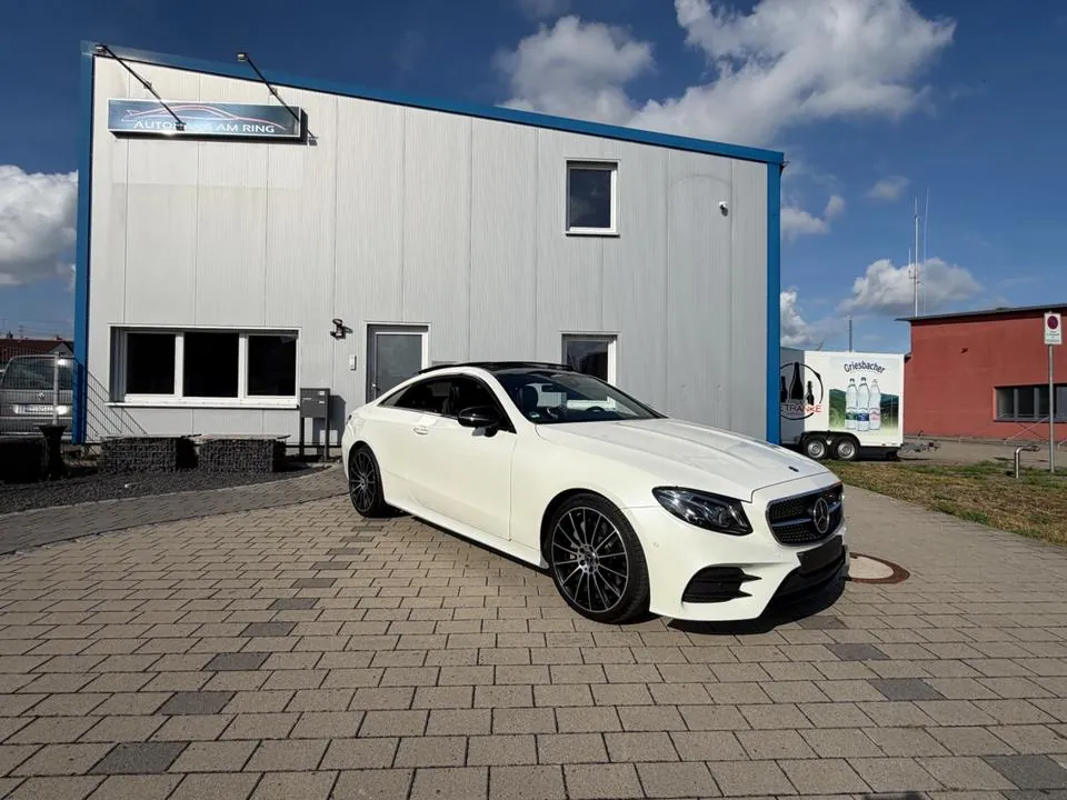 Mercedes-Benz E300 Coupe