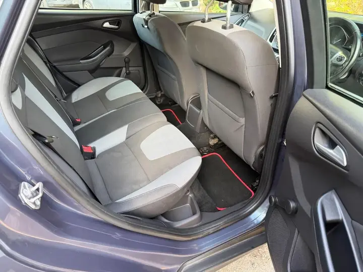 Ford Focus 2013 photo 3