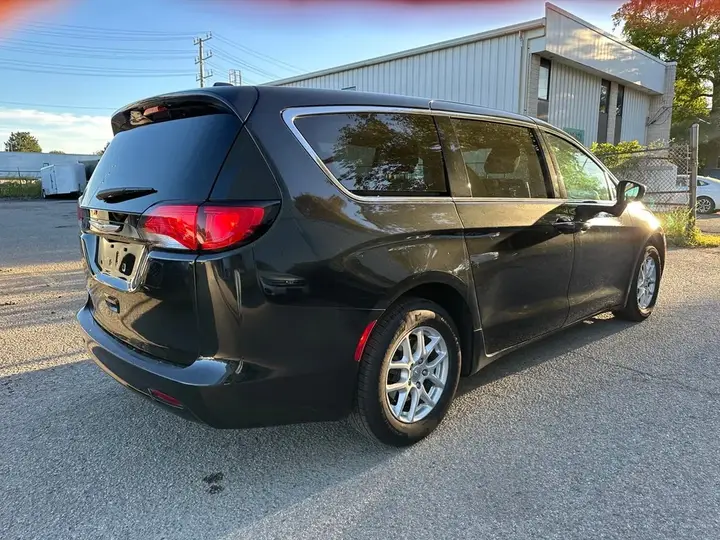 Chrysler Pacifica 2020 photo 5