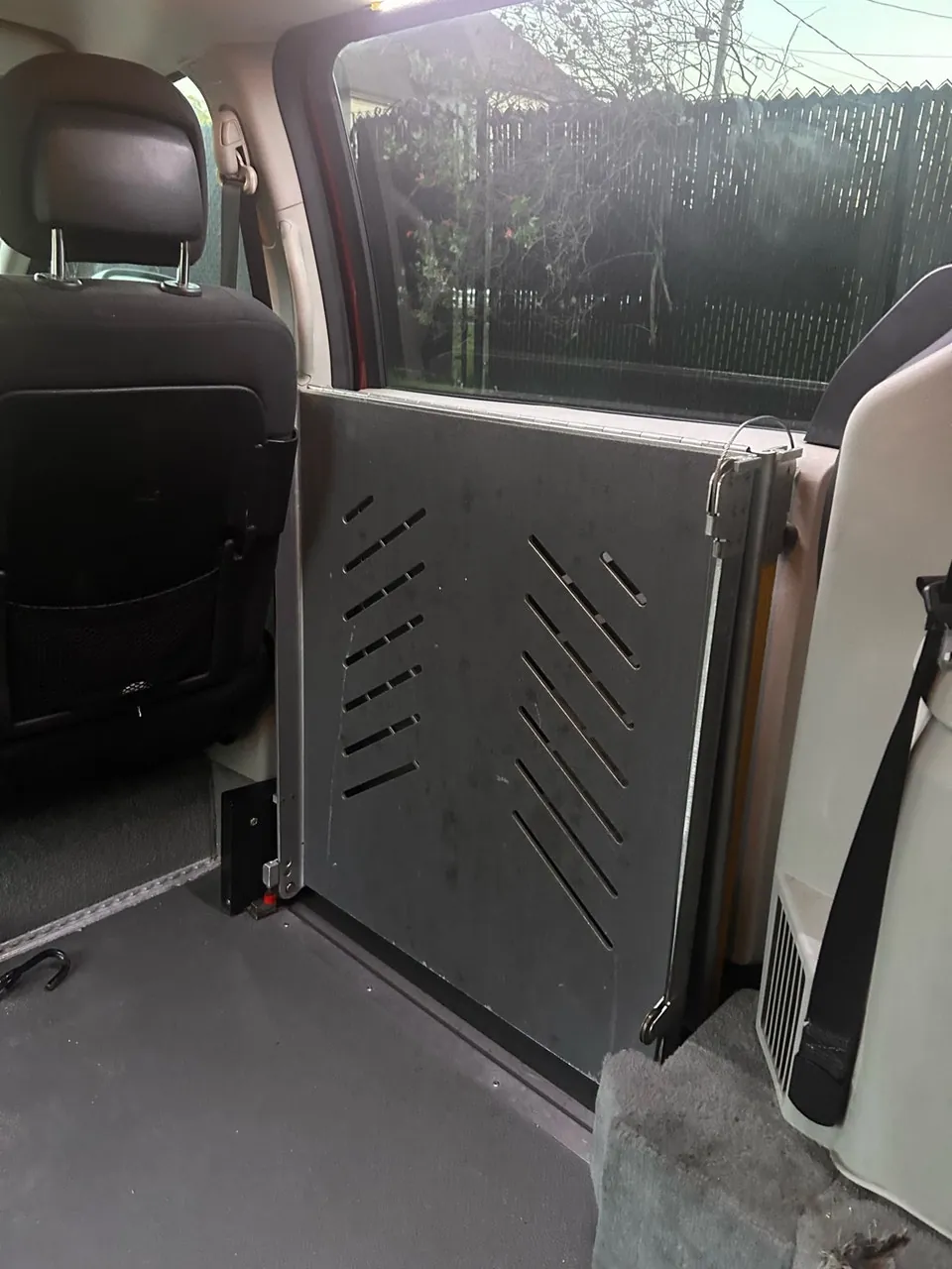 Dodge Grand Caravan 2017 photo 3