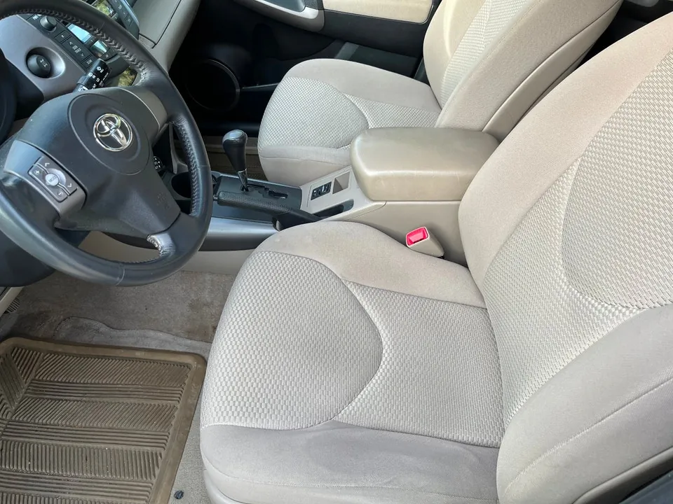 Toyota Rav4 2007 photo 4