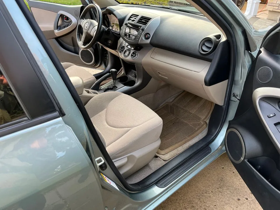 Toyota Rav4 2007 photo 3