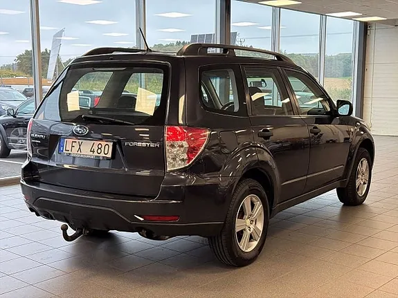 Subaru Forester 2011 photo 3