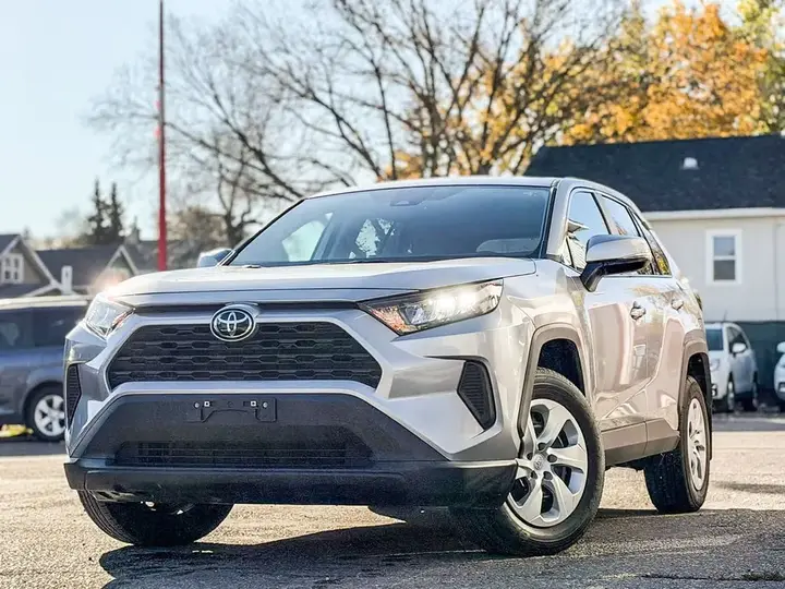Toyota Rav4 2025 photo 3