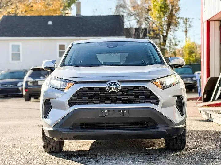 Toyota Rav4 2025 photo 2