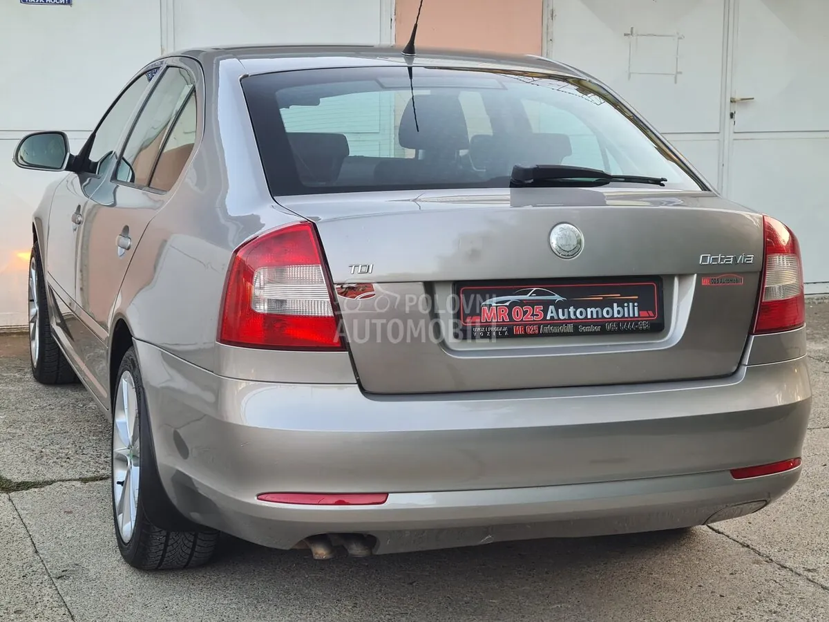 Skoda Octavia 2009 photo 4