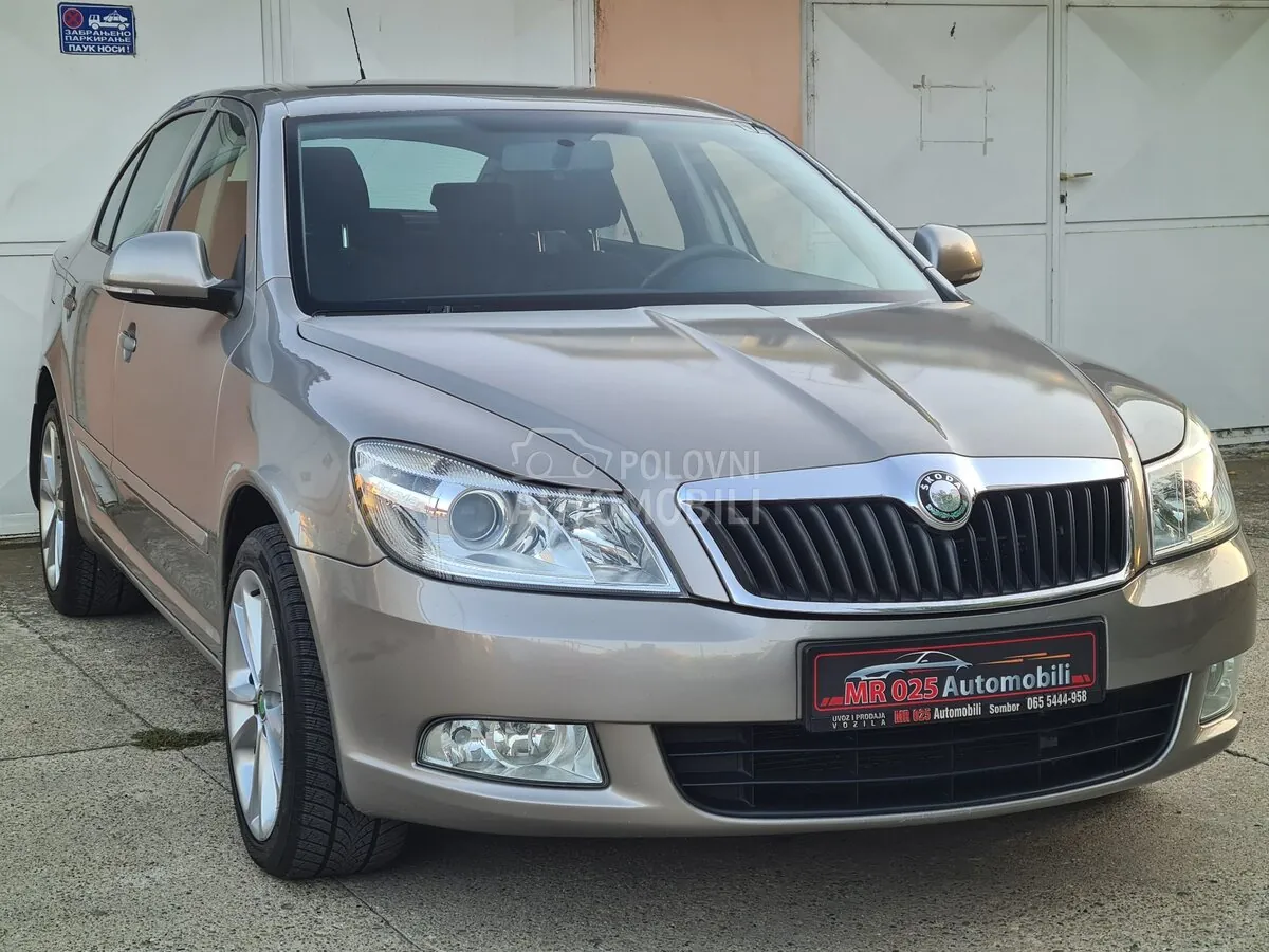 Skoda Octavia 2009 photo 2