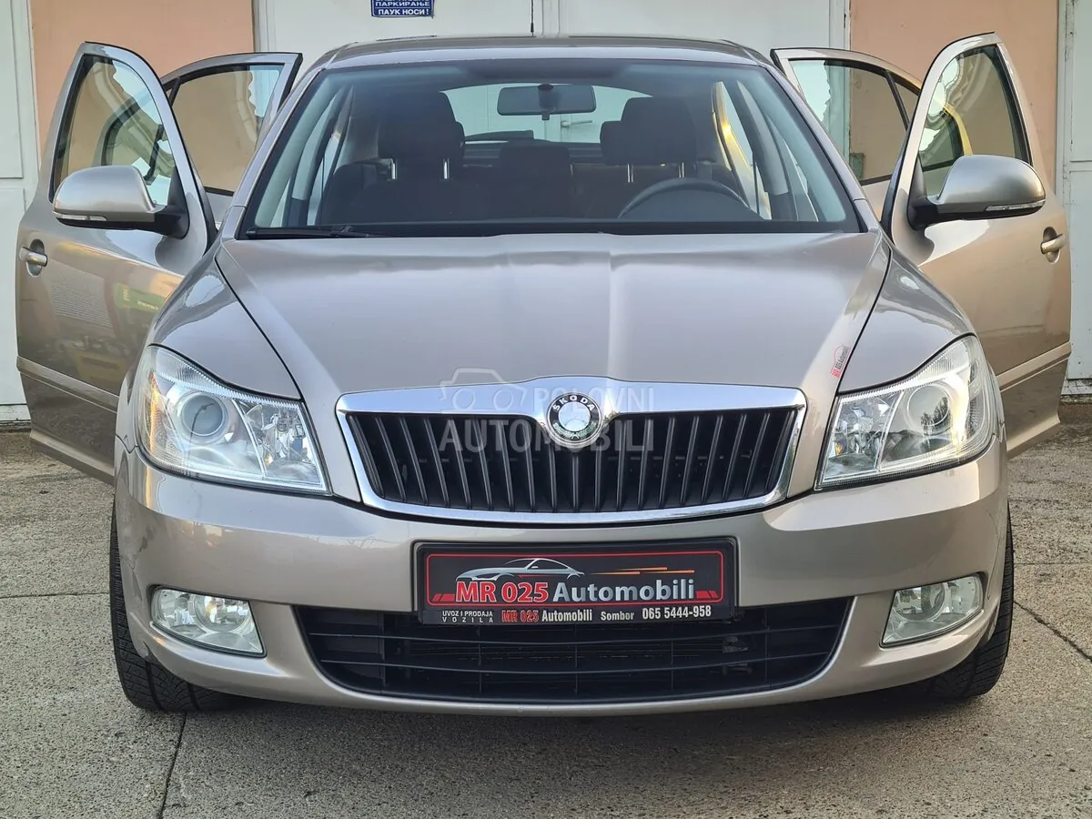 Skoda Octavia 2009 photo 3