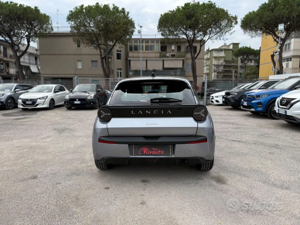 Lancia Ypsilon 2025 photo 4