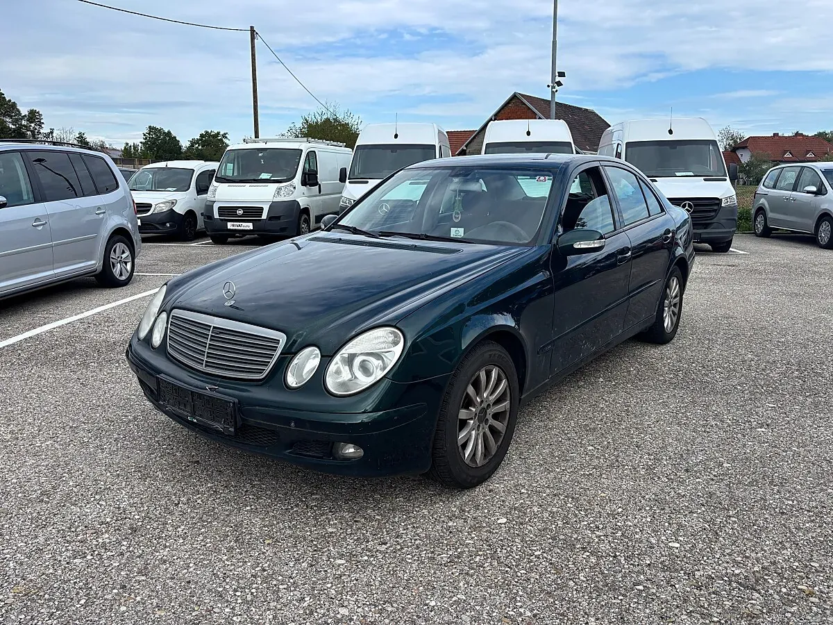 Mercedes-Benz E-Class 2005 photo 2