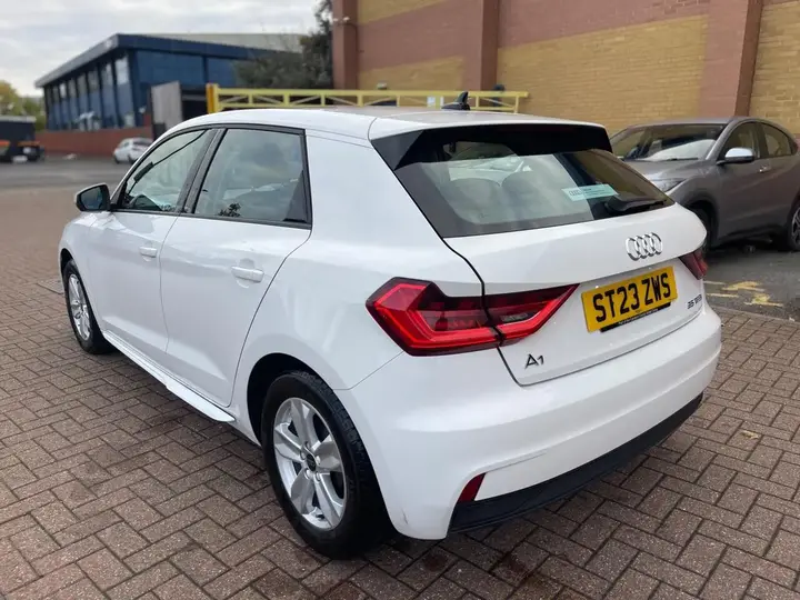 Audi A1 2023 photo 4
