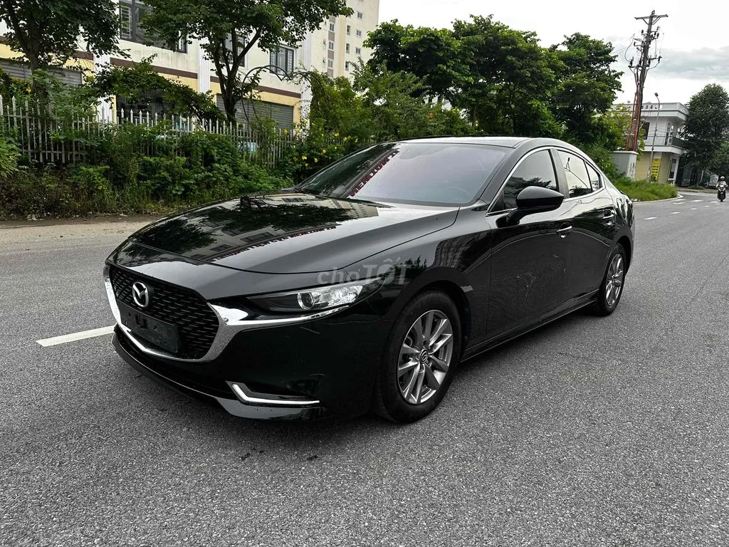 Mazda 3 2022 photo 2