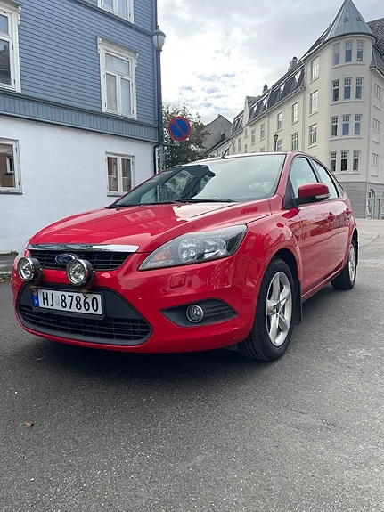 Ford Focus 2010 photo 2