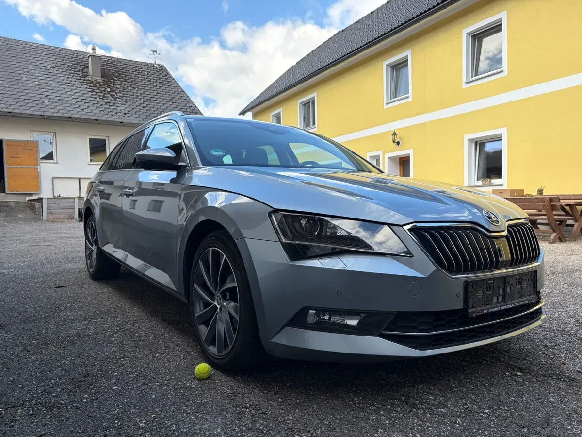 Skoda Superb 2018 photo 3