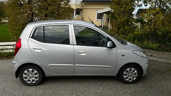 Hyundai I10 2012 photo 2