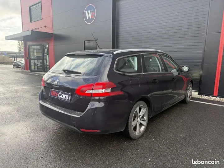 Peugeot 308 2019 photo 3