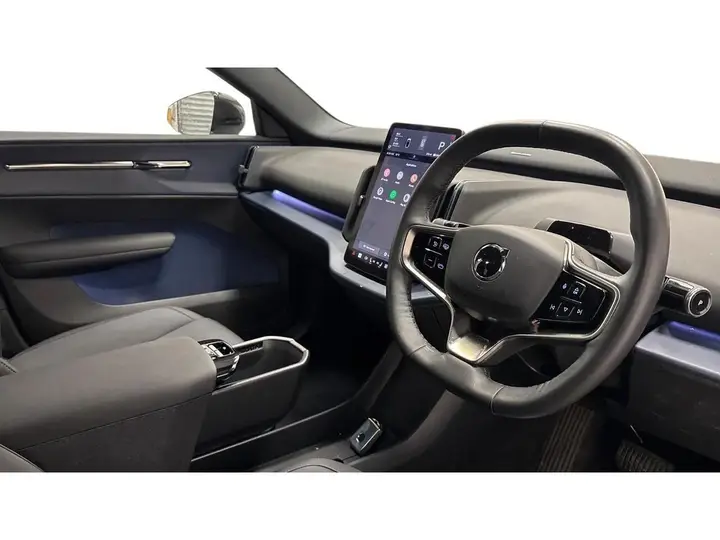 Volvo Ex30 2025 photo 4