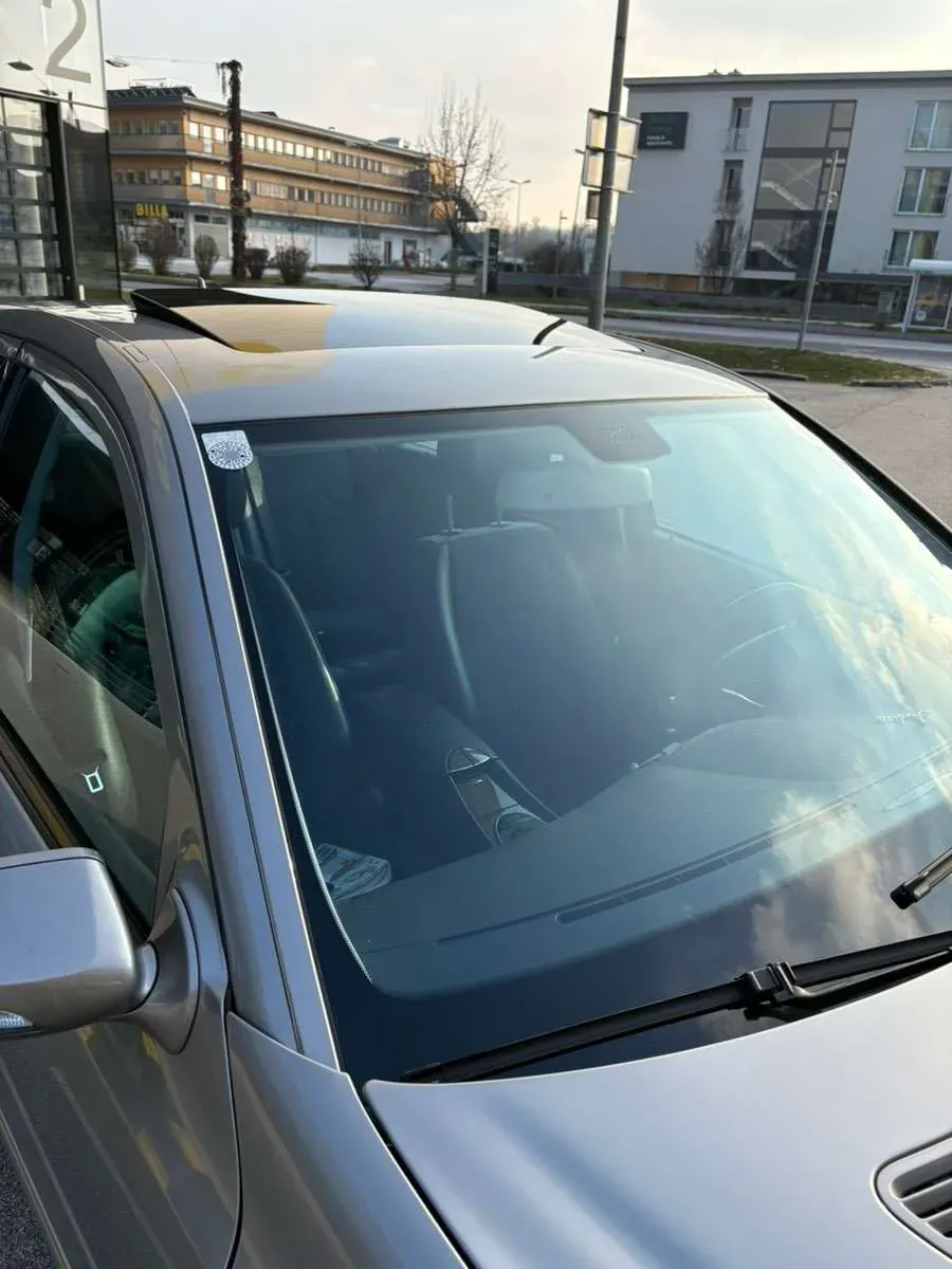 Mercedes-Benz E-Class 2008 photo 2