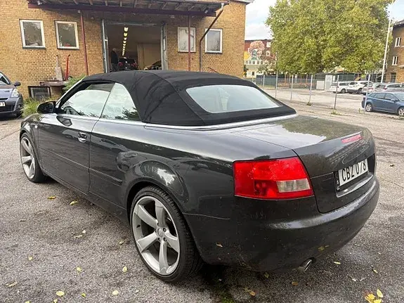 Audi A4 2003 photo 4