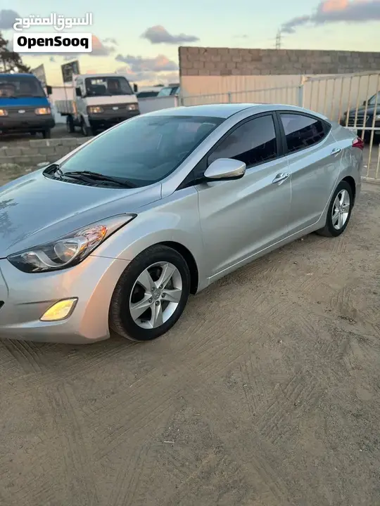 Hyundai Avante 2012 photo 3