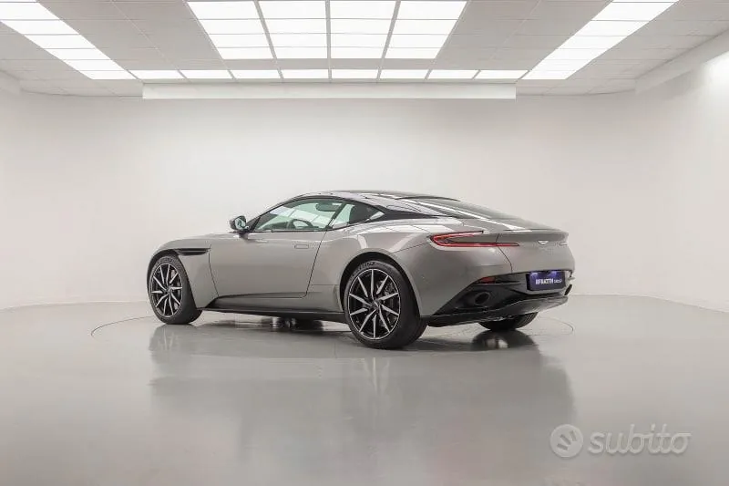 Aston Martin Db11 2020 photo 2