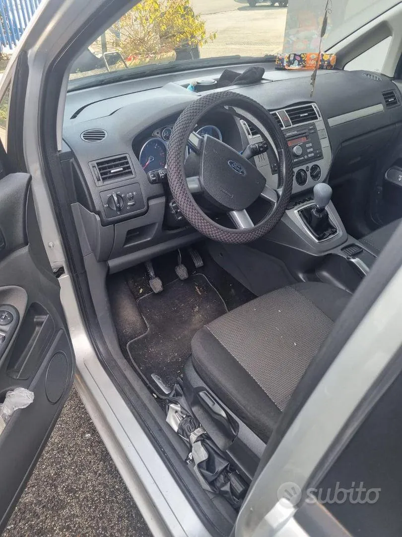 Ford C-Max 2010 photo 3