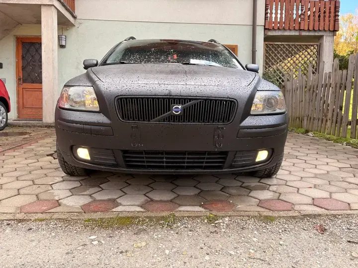 Volvo V50