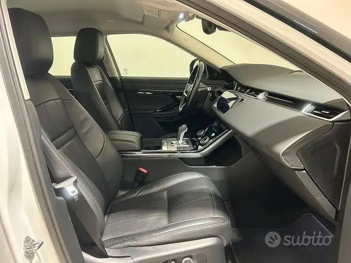 Land Rover Range Rover Evoque 2021 photo 3