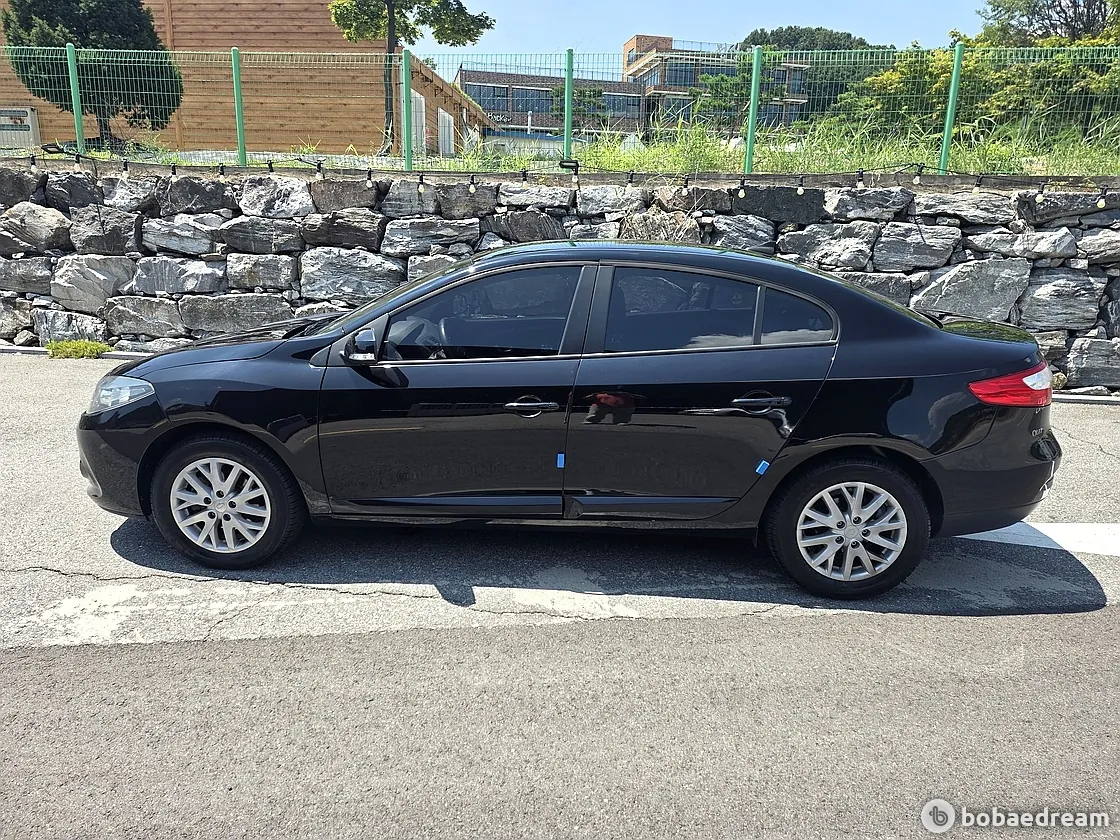 Renault Korea Sm3 2013 photo 2