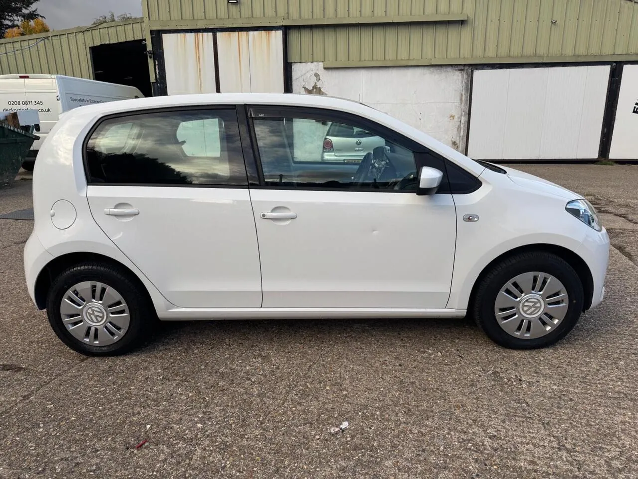 Volkswagen Up 2015 photo 5