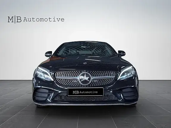 Mercedes-Benz C 400 2019 photo 2