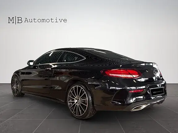 Mercedes-Benz C 400 2019 photo 4