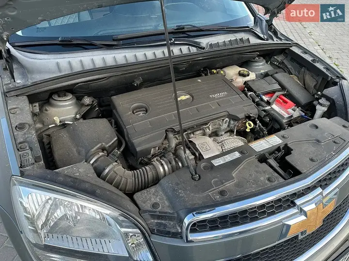 Chevrolet Orlando 2010 photo 5