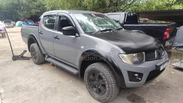 Mitsubishi Triton