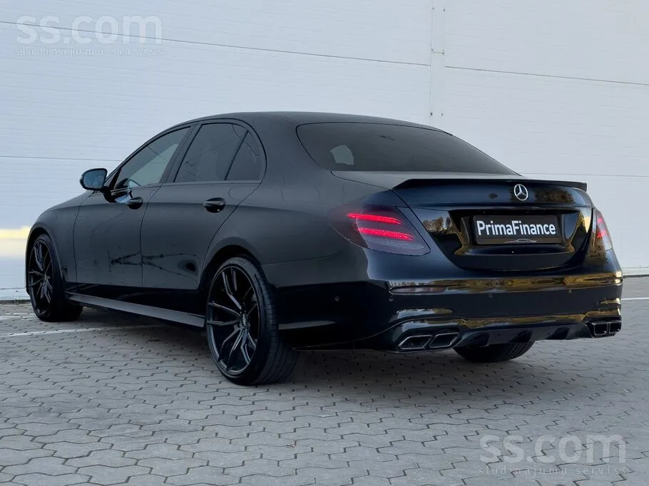 Mercedes-Benz E220D 2017 photo 4