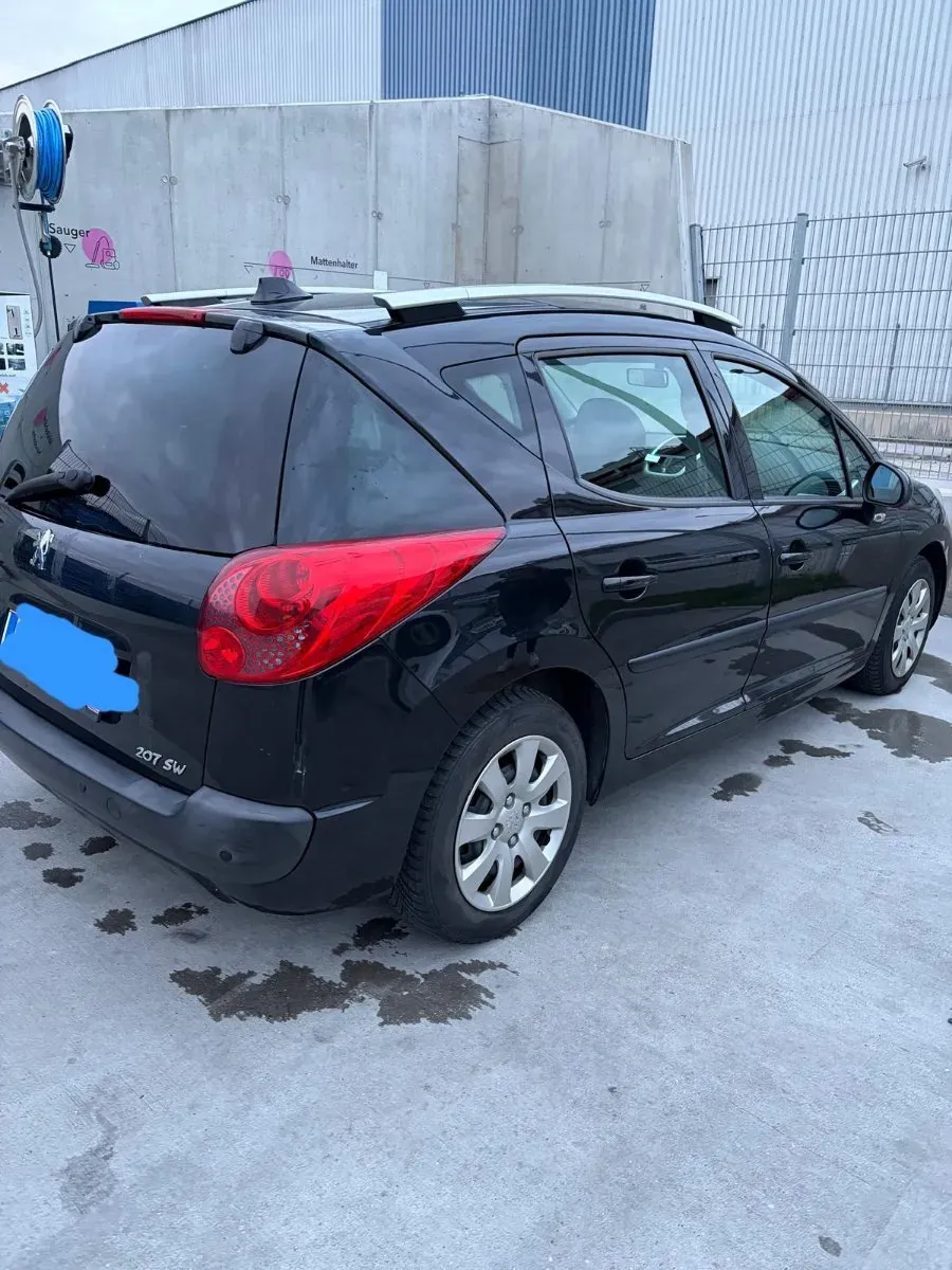 Peugeot 207