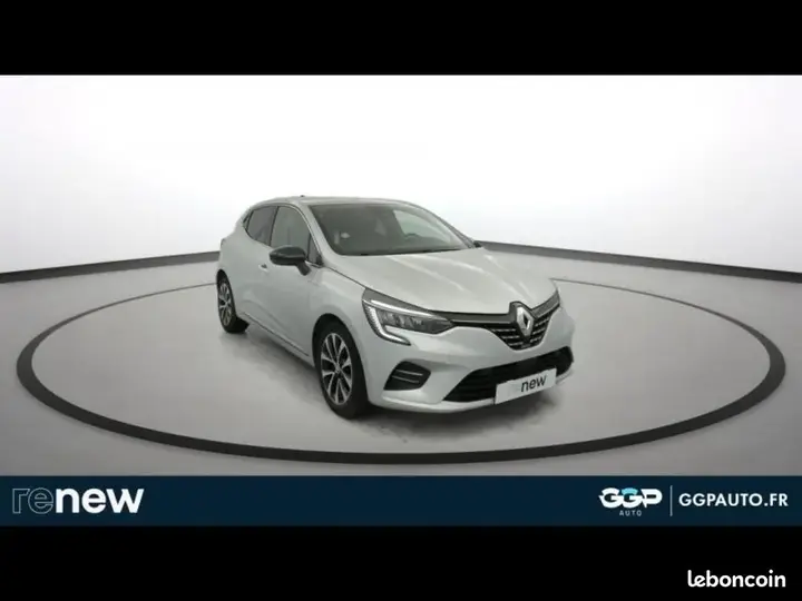 Renault Clio 2023 photo 2